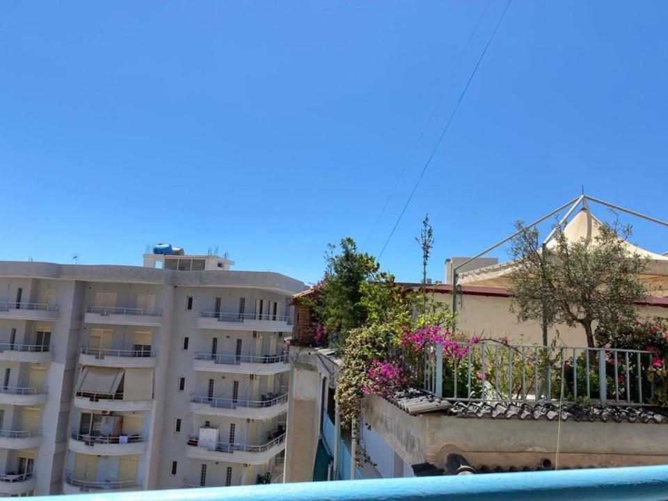 Tulipani Apartments Near Promenade Sarandë エクステリア 写真