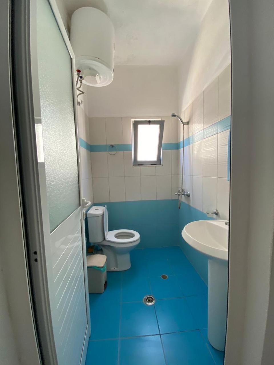 Tulipani Apartments Near Promenade Sarandë エクステリア 写真