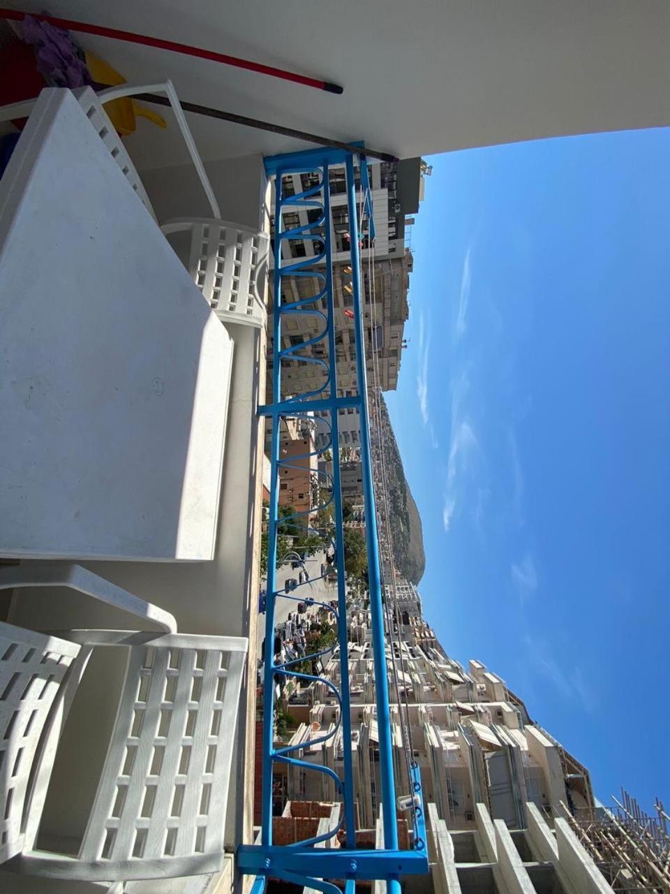 Tulipani Apartments Near Promenade Sarandë エクステリア 写真