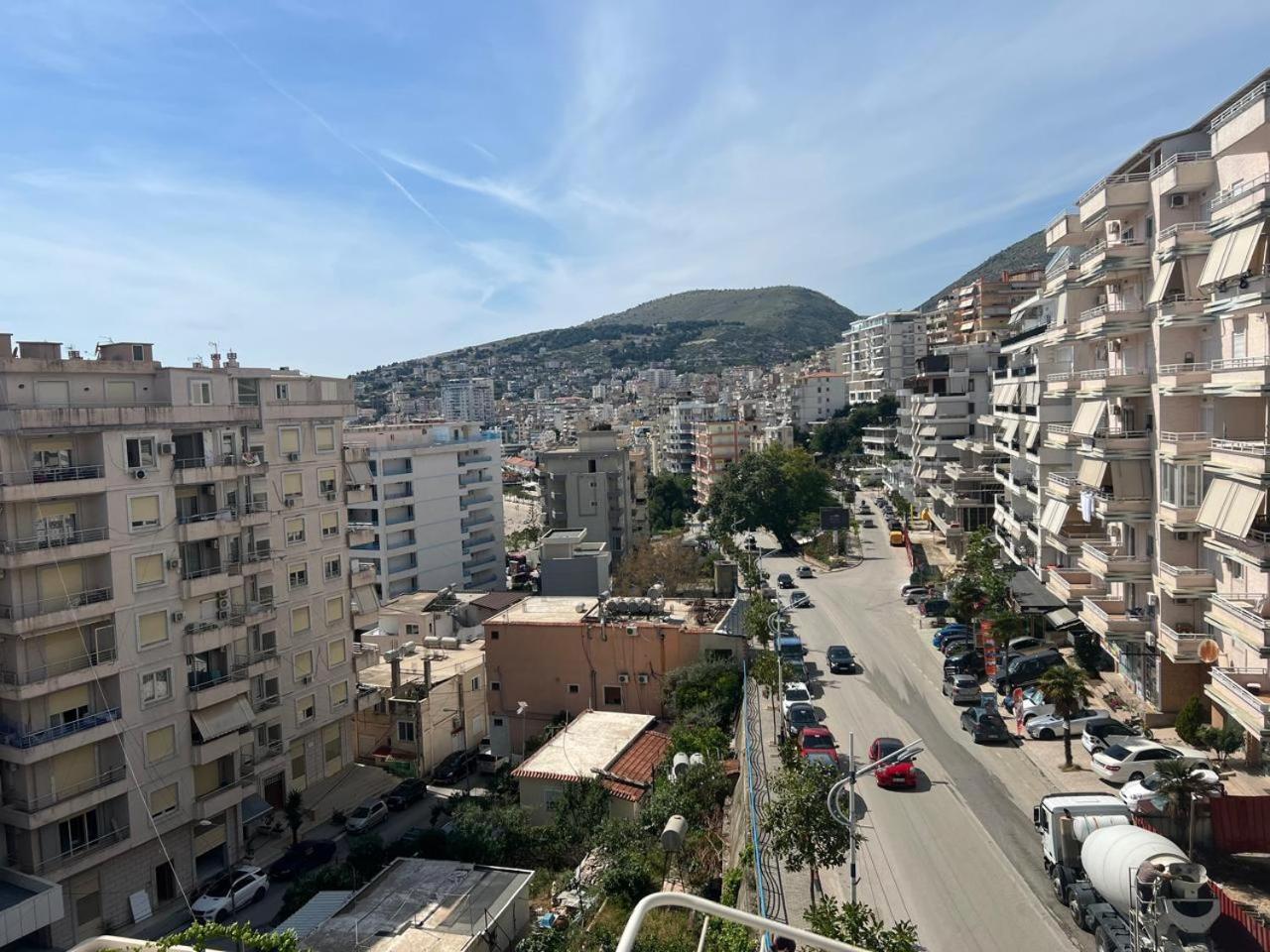 Tulipani Apartments Near Promenade Sarandë エクステリア 写真